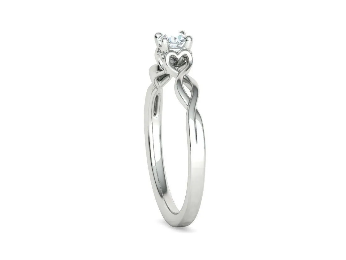 Heart Design Solitaire Ring in Sterling Silver 925