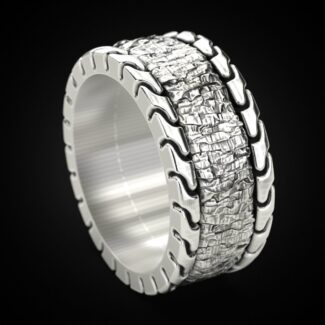Radiant Luminous Sparkle Silver Ring with a dazzling design crafted from high-quality Silver 925.
