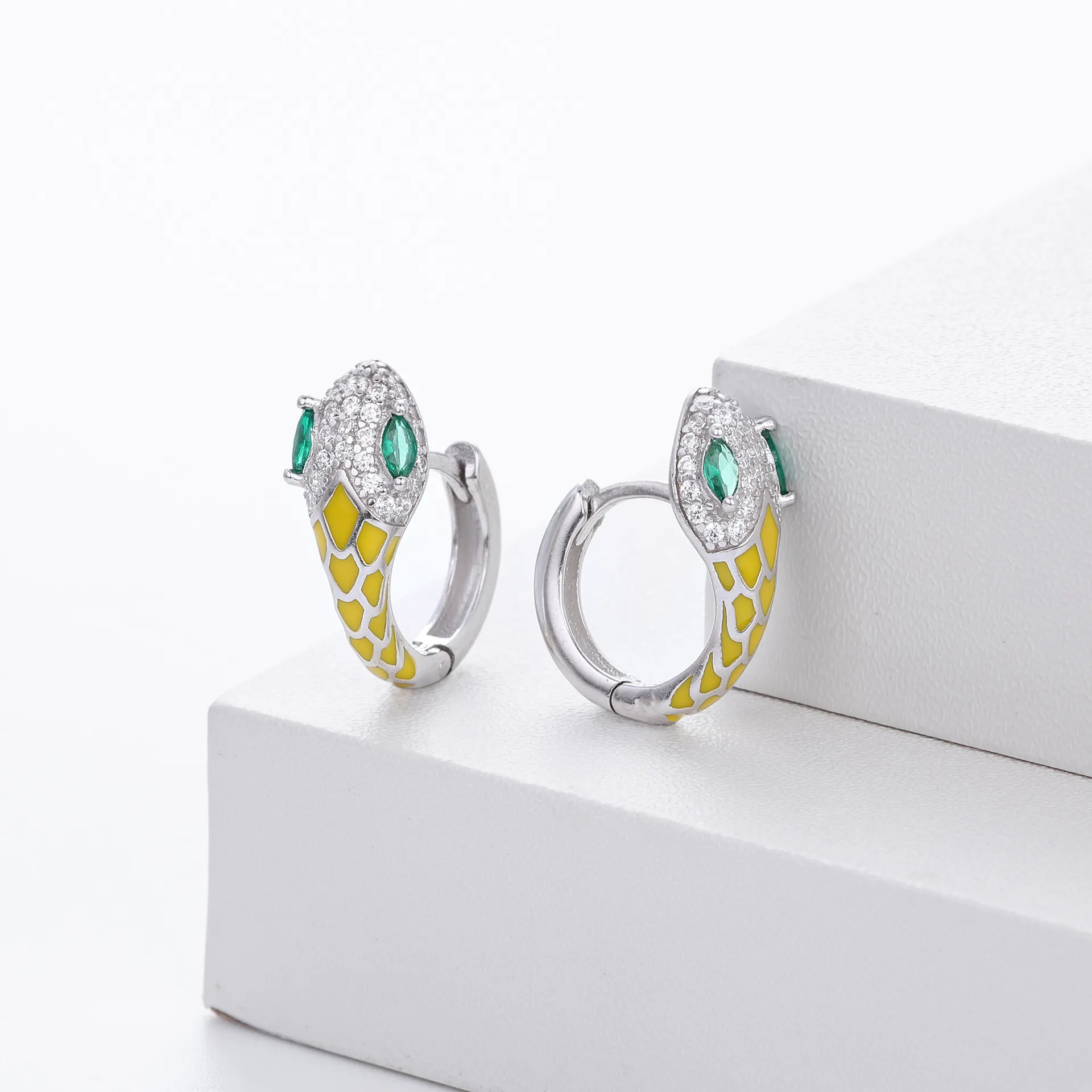 Wholesale 925 Sterling Silver - Snake Shapped Hoop Earrings Wholesale 925 Sterling Silver - Snake Shapped Hoop Earrings