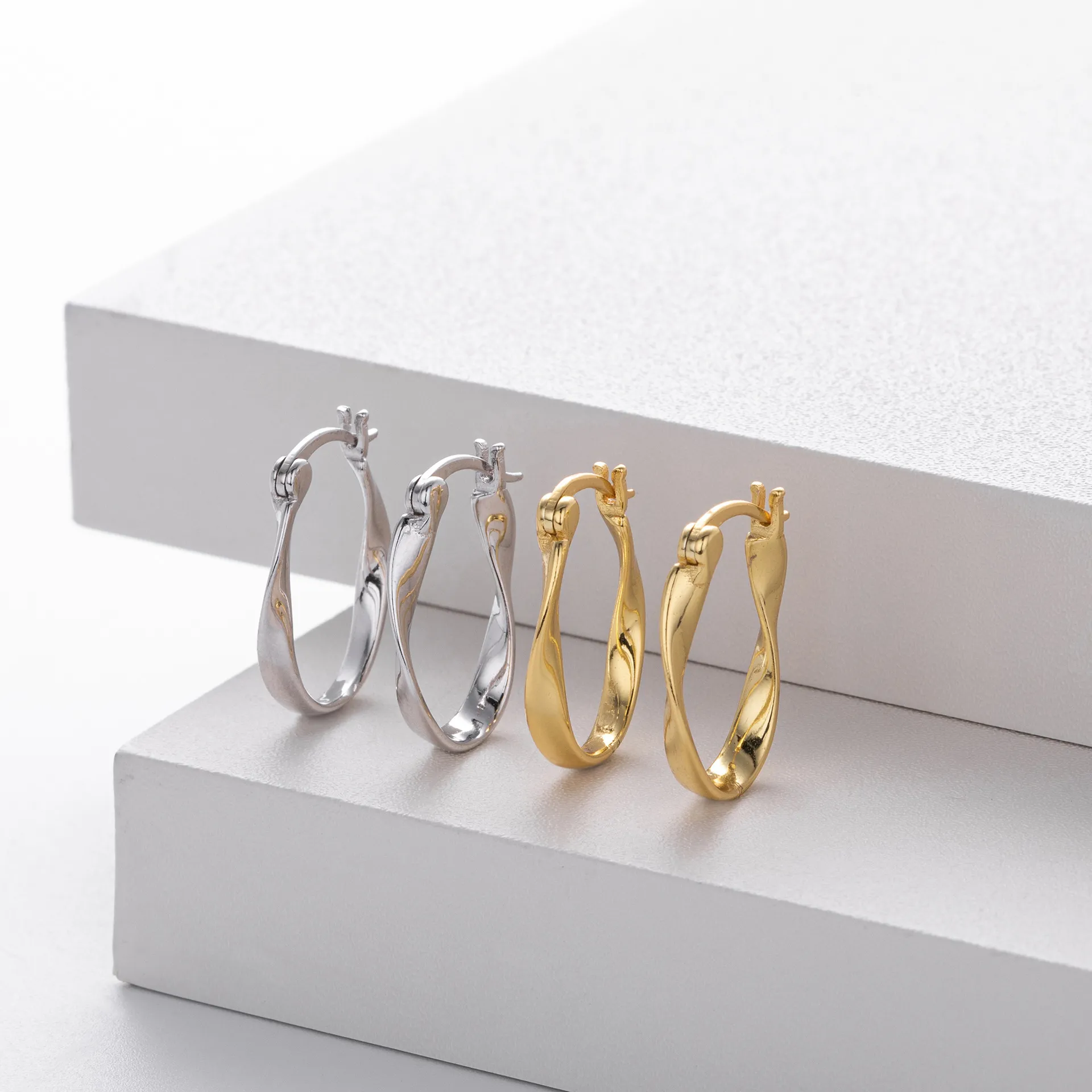 Wholesale 925 Sterling Silver - Mobius Hoop Earrings