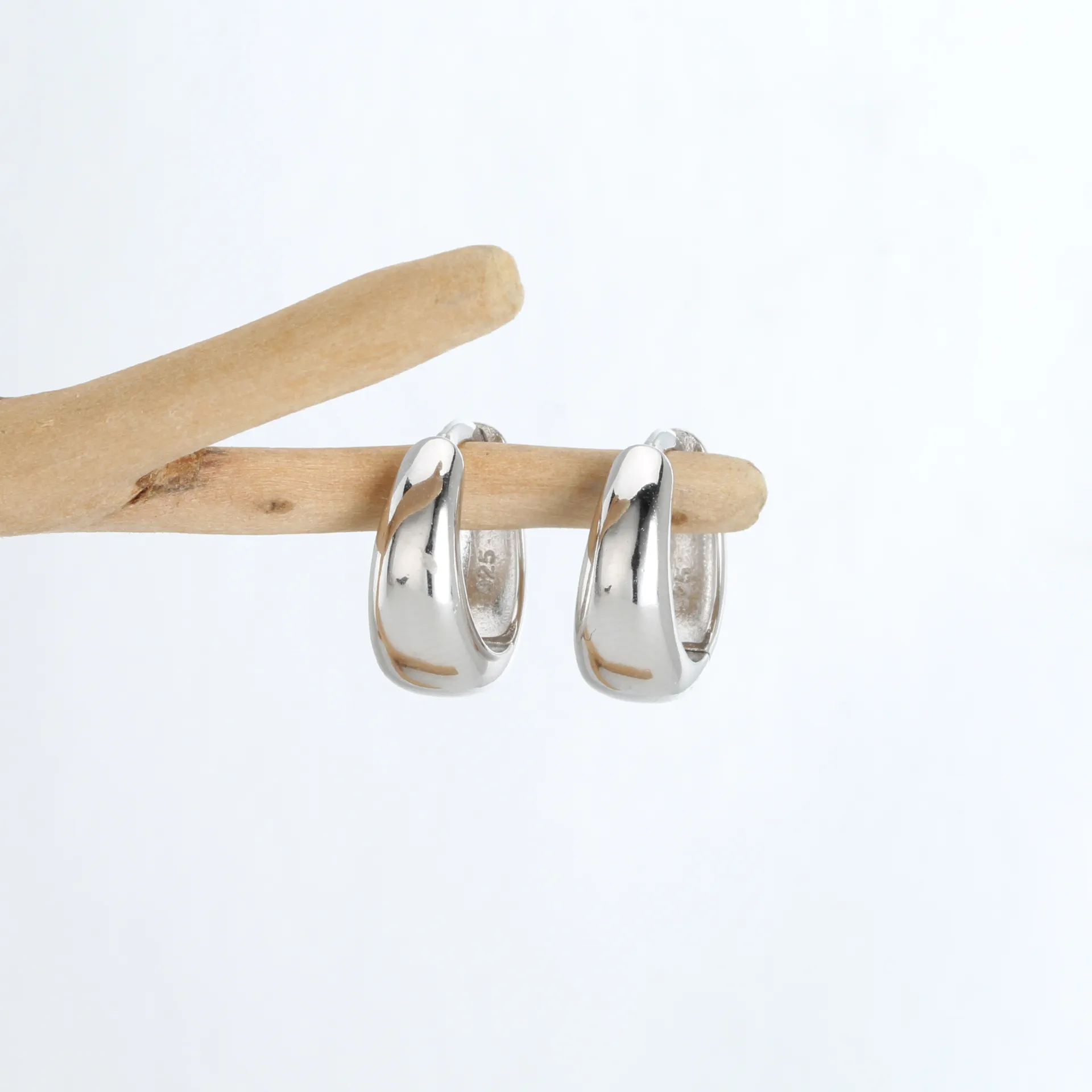 8mm Simple Hoop Earrings
