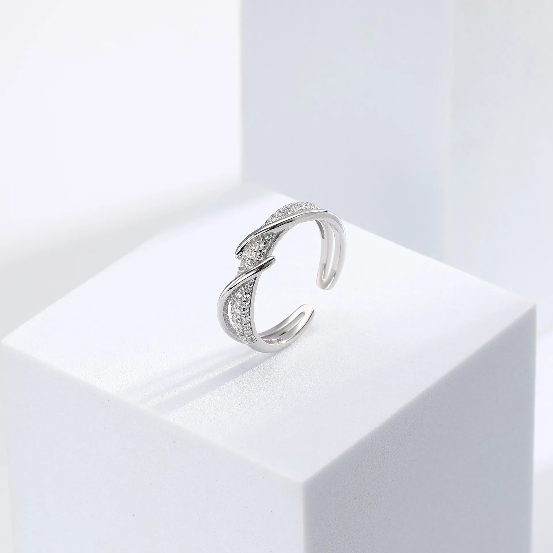 Wholesale 925 Sterling Silver - Illuminated Vine