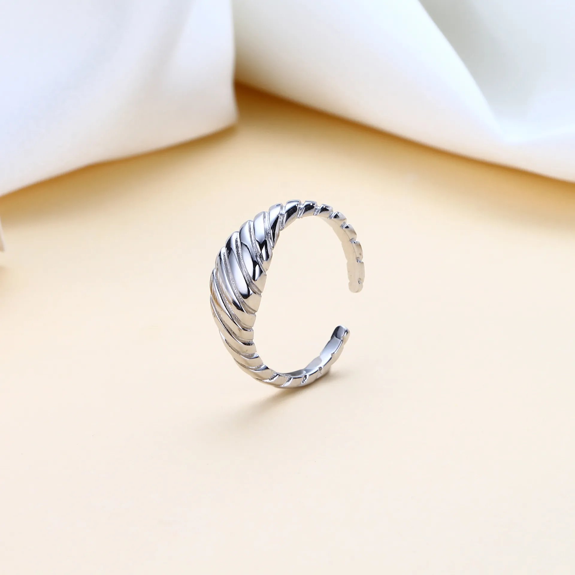 Wholesale 925 Sterling Silver - Helical Grace